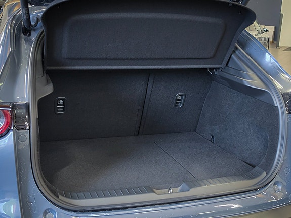 Mazda CX-30 15 of 16