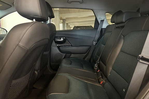 Kia Niro 11 of 28