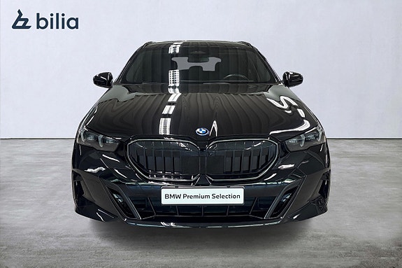 BMW 530e 5 of 19