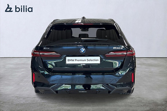 BMW 530e 4 of 19
