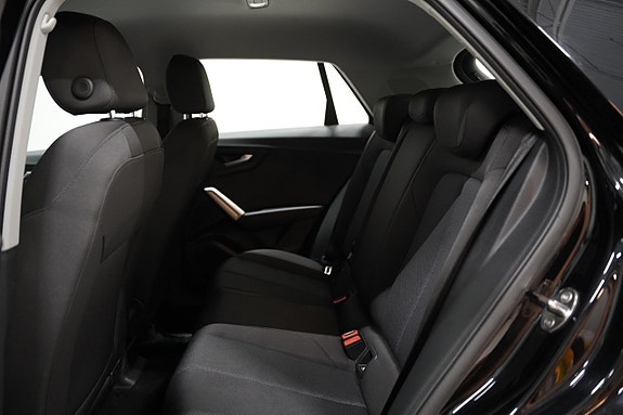 Audi Q2 16 of 18