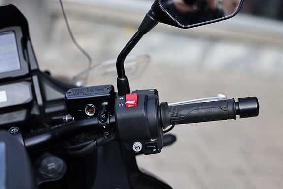 Honda NT 1100 2023 Manuell 11 of 14