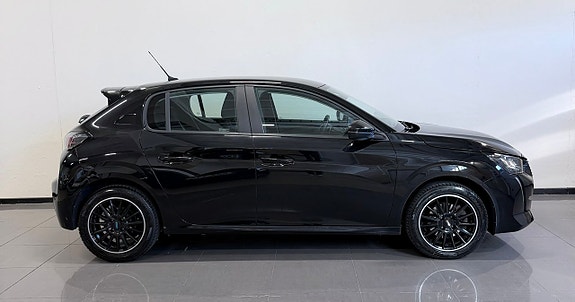 Peugeot 208 5 of 11