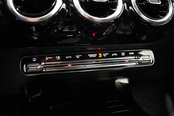 Mercedes-Benz A220 12 of 18