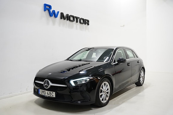 Mercedes-Benz A220 2 of 18