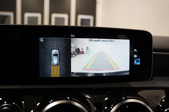Mercedes-Benz A220 13 of 18