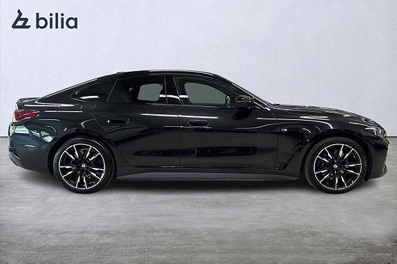 BMW i4 18 of 20