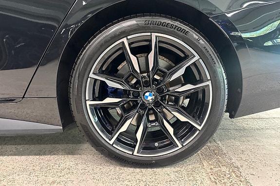 BMW i4 17 of 20