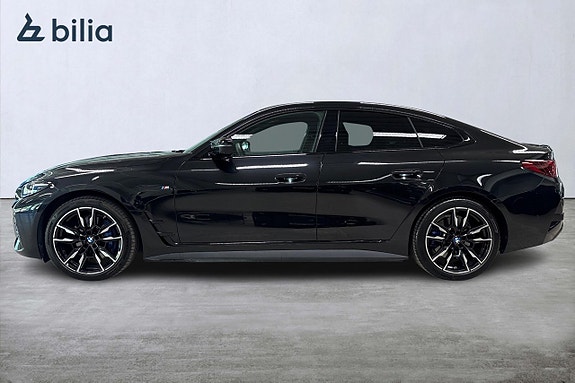 BMW i4 3 of 20
