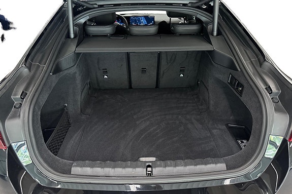 BMW i4 10 of 20