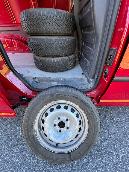Volkswagen Caddy Maxi 5 of 8