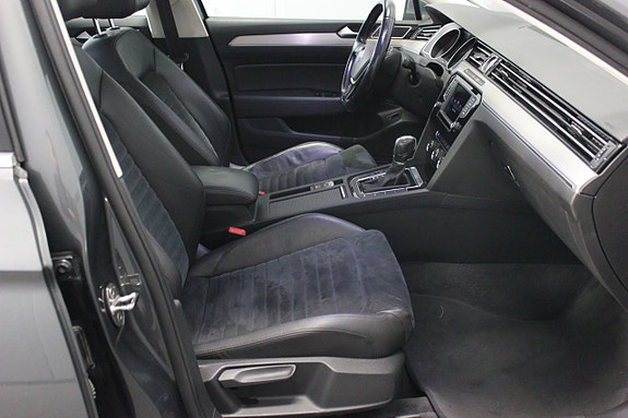 Volkswagen Passat 9 of 24