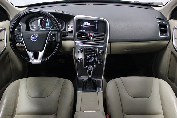 Volvo XC60 12 of 21
