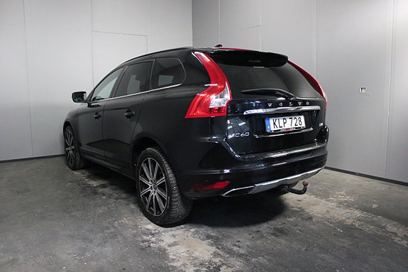 Volvo XC60 3 of 21