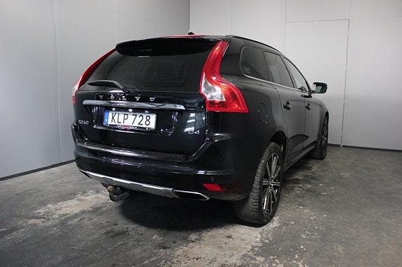 Volvo XC60 4 of 21