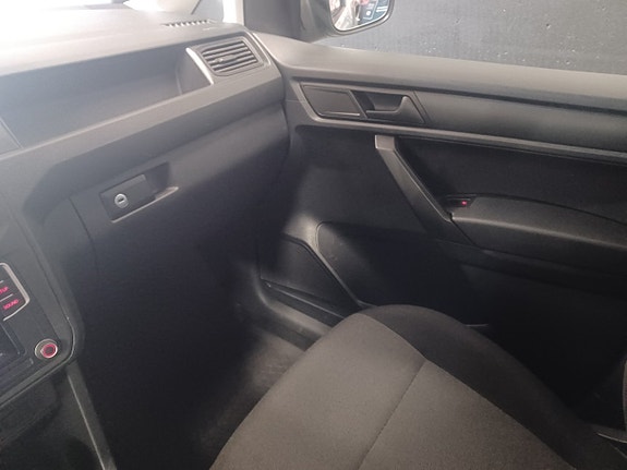 Volkswagen Caddy Maxi 13 of 15