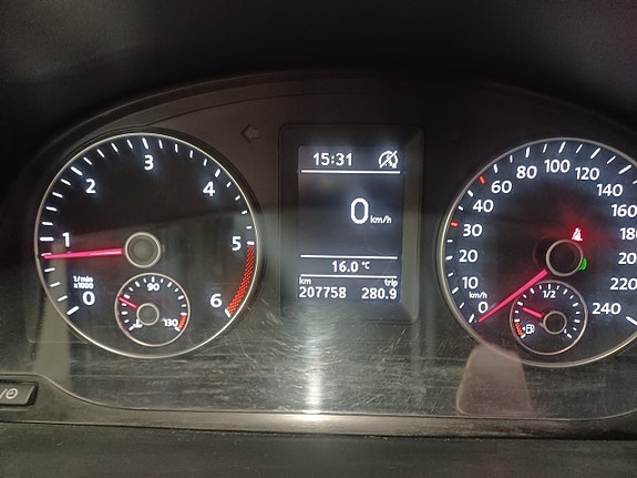 Volkswagen Caddy Maxi 11 of 15