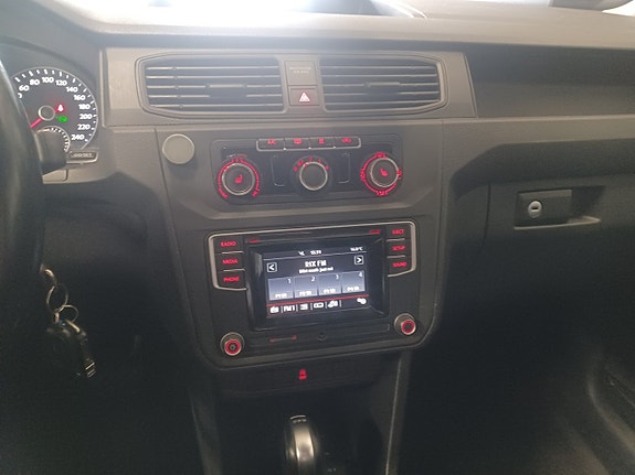 Volkswagen Caddy Maxi 10 of 15