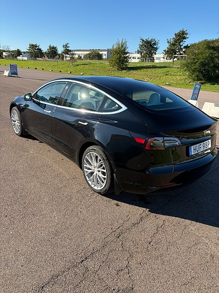 Tesla Model 3 2 of 4