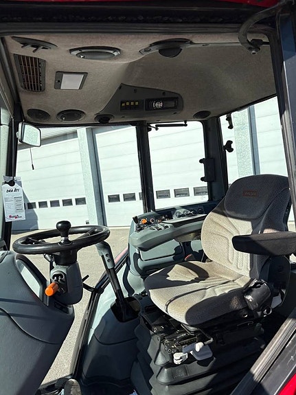 Valtra C120 / Lastare / Frontlyft 10 of 10