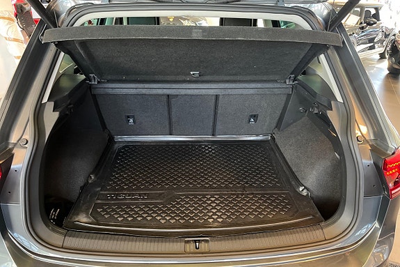 Volkswagen Tiguan 29 of 30
