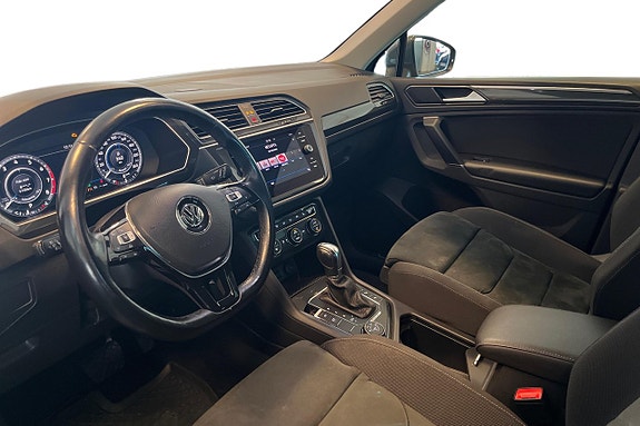 Volkswagen Tiguan 11 of 30