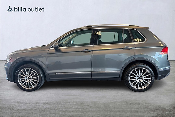 Volkswagen Tiguan 3 of 30