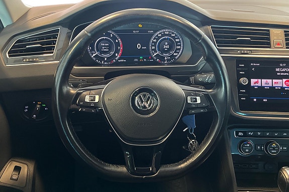 Volkswagen Tiguan 13 of 30