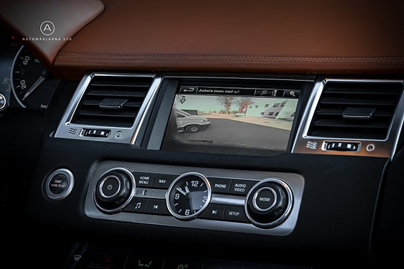 Land Rover Range Rover Sport 15 of 26