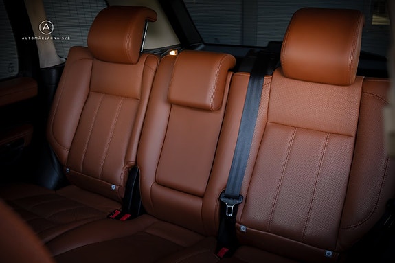 Land Rover Range Rover Sport 16 of 26