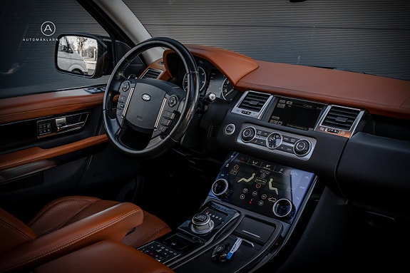 Land Rover Range Rover Sport 14 of 26