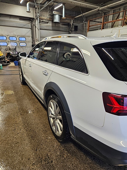 Audi A6 allroad 10 of 16