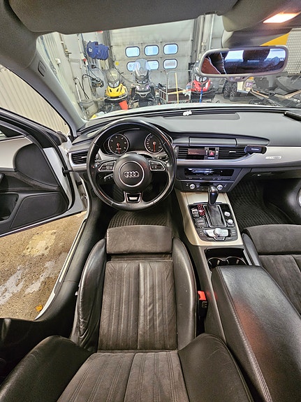 Audi A6 allroad 6 of 16