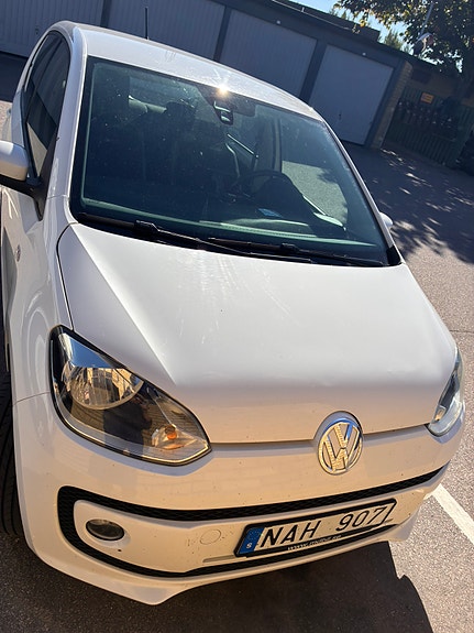 Volkswagen UP! 6 of 10
