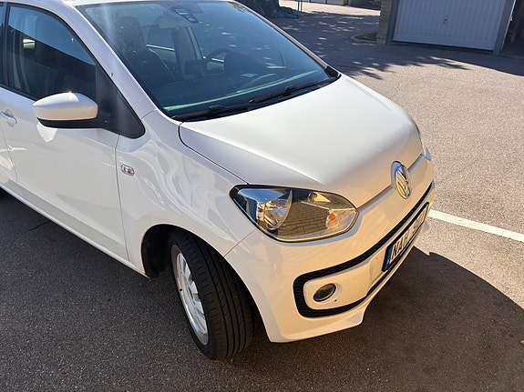 Volkswagen UP! 10 of 10