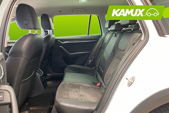 Skoda Octavia Scout 9 of 17