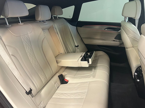 BMW 640i 11 of 26