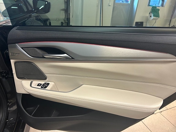 BMW 640i 12 of 26