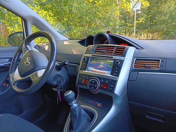 Toyota Verso 12 of 19