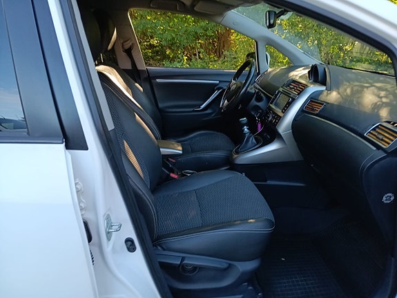 Toyota Verso 14 of 19