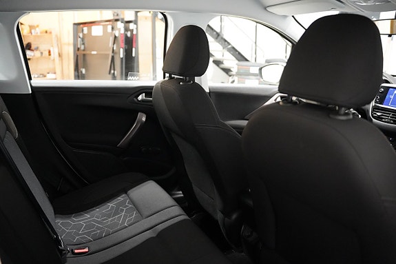 Peugeot 2008 15 of 16