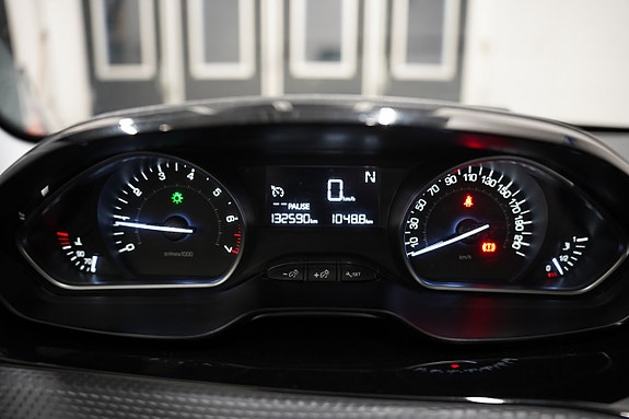 Peugeot 2008 11 of 16