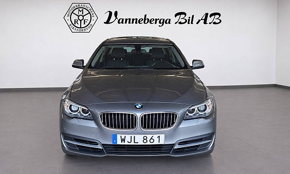 BMW 520d 2 of 6