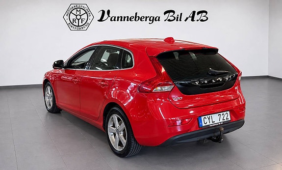 Volvo V40 4 of 6