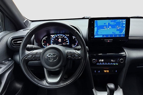 Toyota Yaris Cross 10 of 15