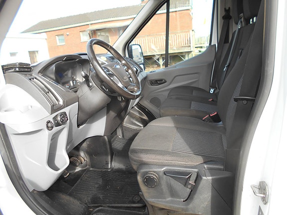 Ford Transit 7 of 9