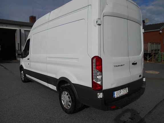 Ford Transit 4 of 9