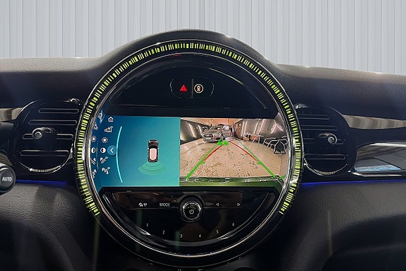 MINI Cooper S 16 of 22
