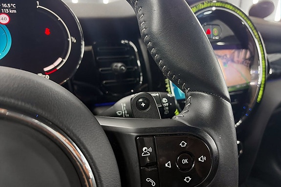 MINI Cooper S 14 of 22