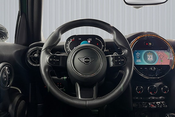 MINI Cooper S 12 of 22